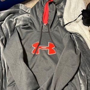 Under Armour sweatshirt